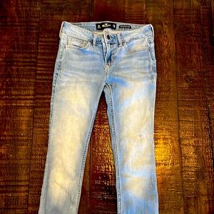 Low rise super skinny Hollister jeans 24/28